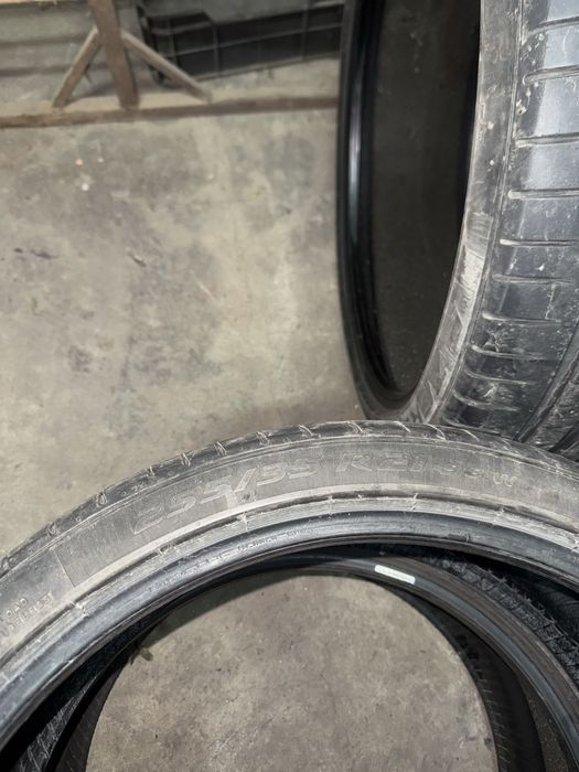 Pirelli p zero 255/35r21
