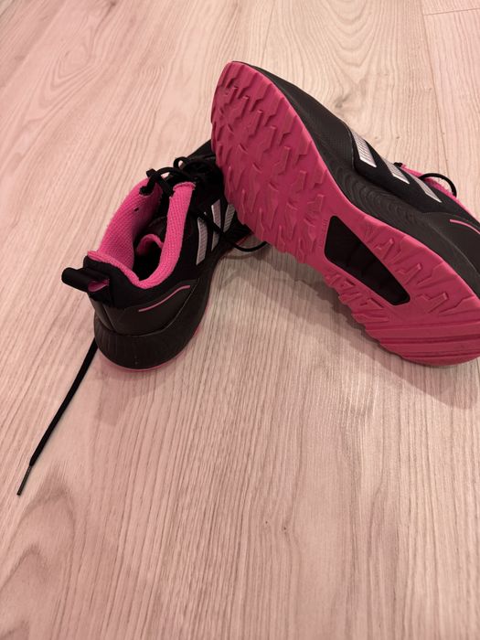 Спортни обувки Adidas