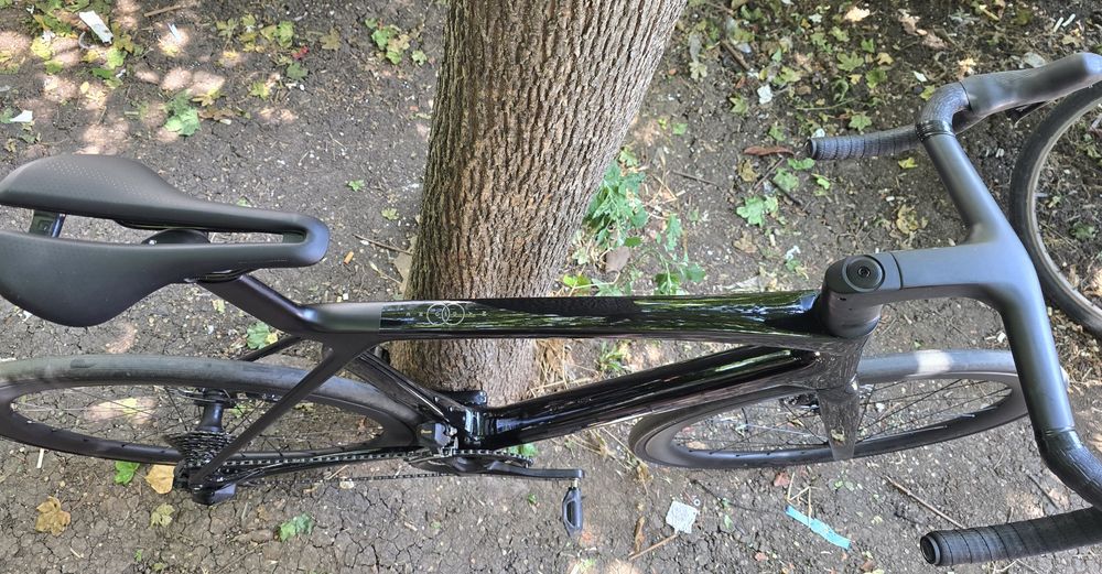 Trek Madone SL 6 Gen 8 състезателен шосеен карбонов велосипед