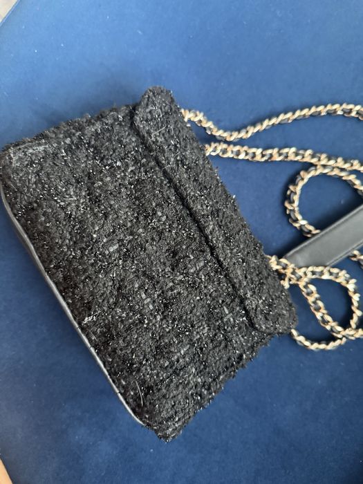 Чанта на Guess.