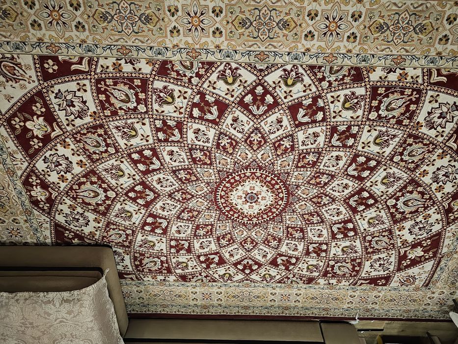 Продаётся ковёр в хорошем состоянии