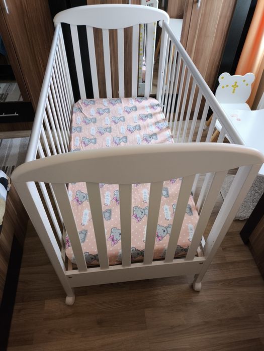 Patut bebe din lemn Little Baby alb 127x63 cm