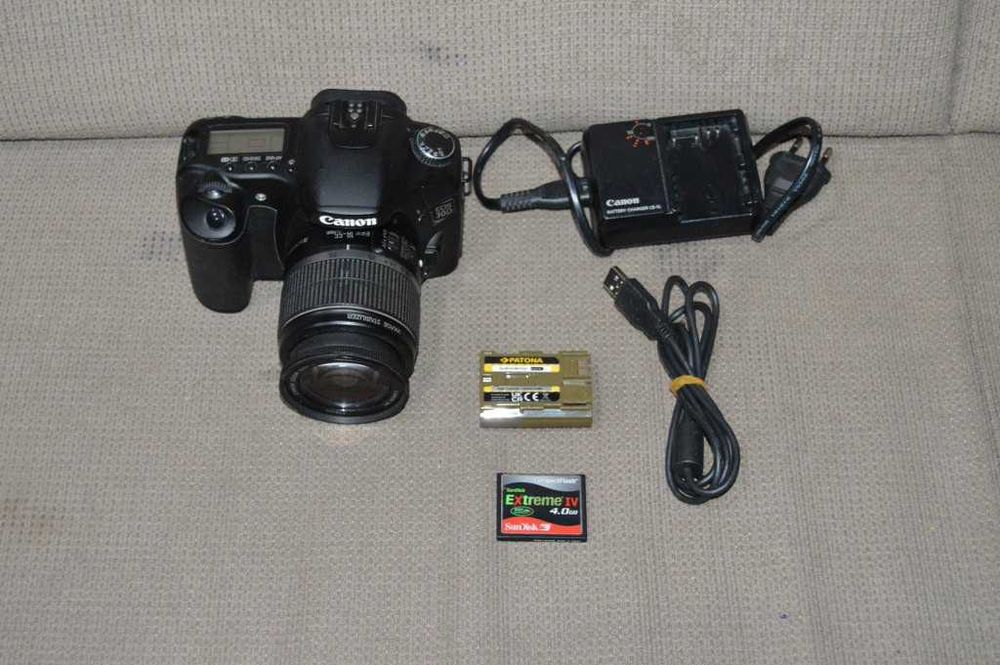 Camera foto DSLR Canon Eos 30D + obiectiv 18-55mm