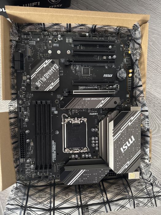 MSI B760 Gaming Plus WiFi LGA1700 | Garanție până în 04.2027 | Cutie + Accesorii