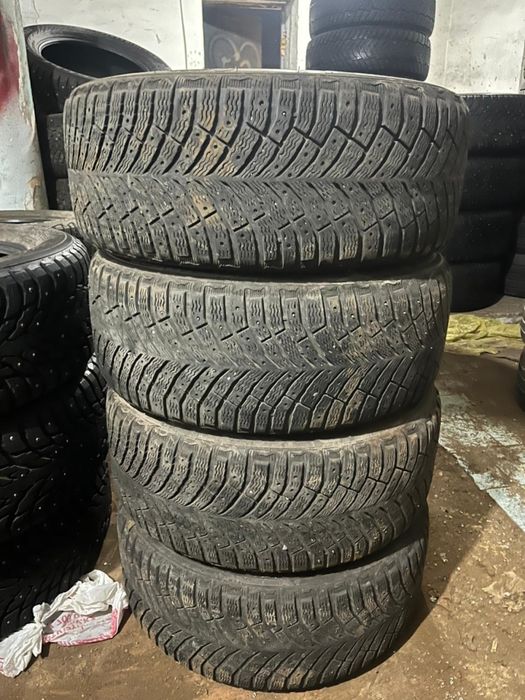 Диски от  Мерс  р18  с шинами