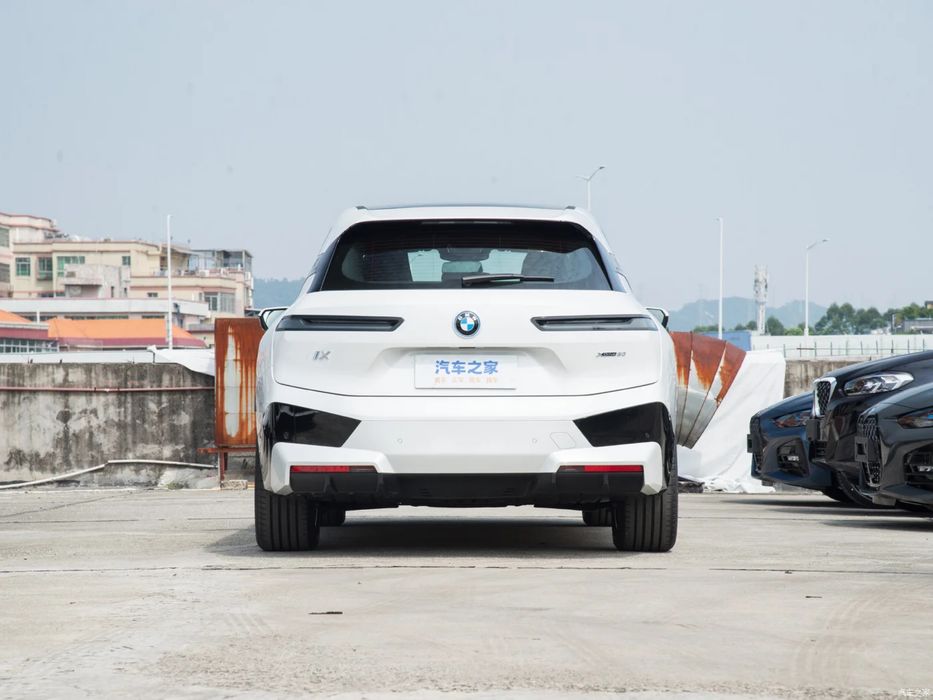 BMW IX xDrive 50 под заказ от Terra Auto