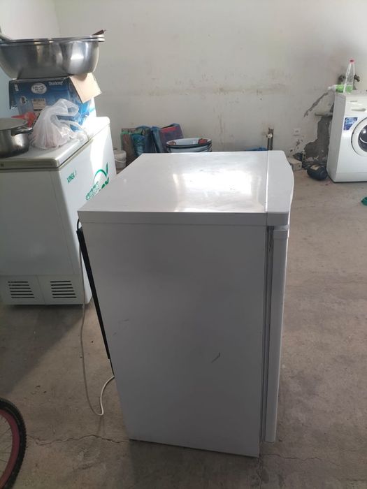 Продается морозильная камера