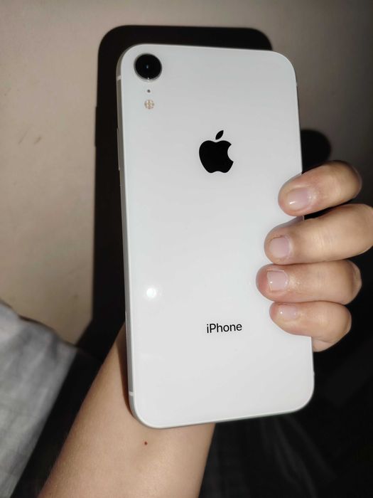 Продам Iphone XR заблокирован айклауд нечаянно