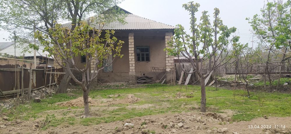 Uy sotiladi Kirpishniyda