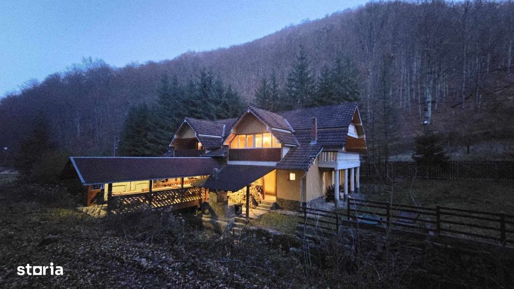 Casa/Pensiune,doua imobile „intr-unul singur” de vanzare,Bratca