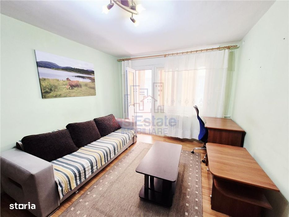 Apartament cu 3 camere zona Podu Ros — fotografia 1