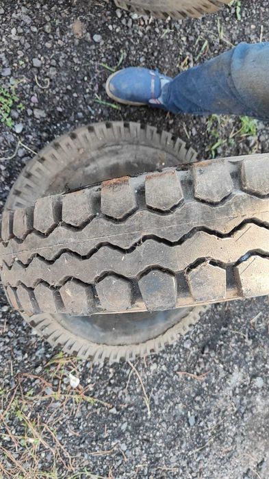 продам сельхоз шины