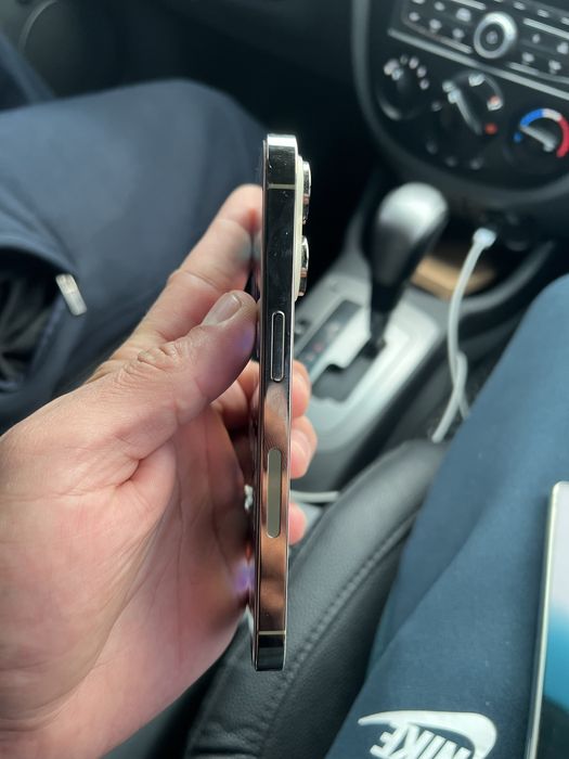 Айфон 14про голт 128г