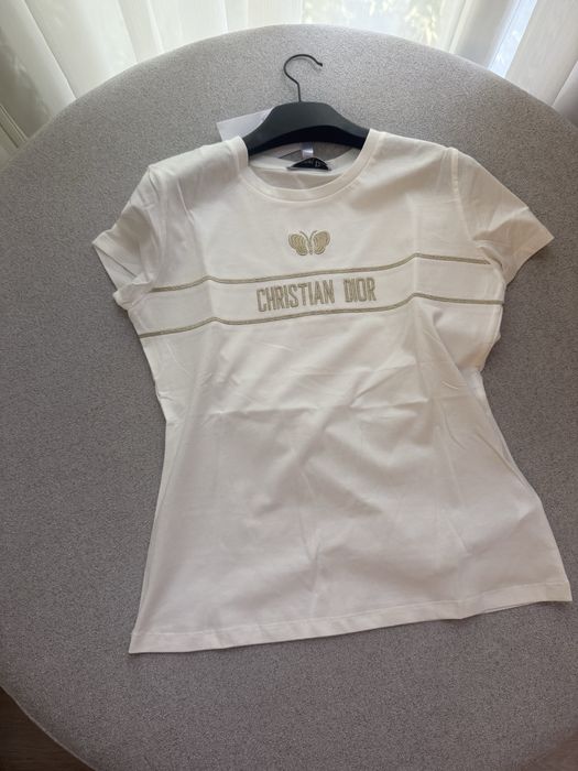 Продам женскую футболку Диор