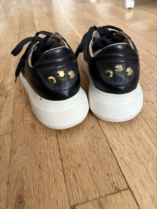 Кожени сникърски Geox, 35 номер