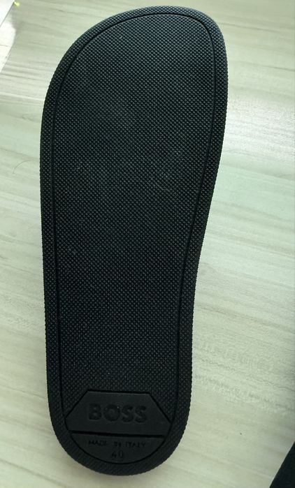 Чехли Boss   40 номер