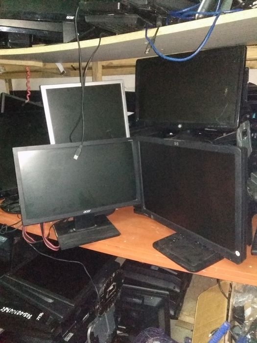 Продам мониторы 19тые диоганальи