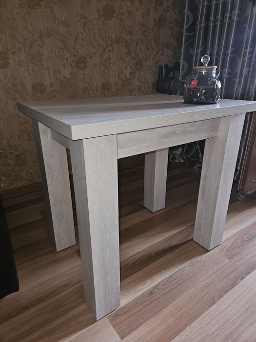 Стол обеденный новый