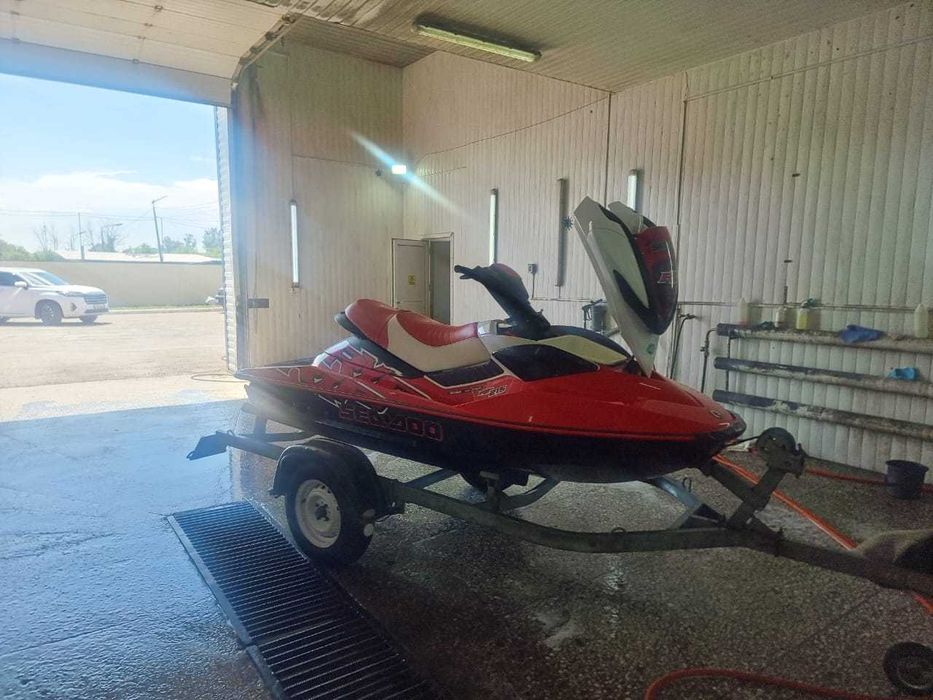 Продам гидроцикл sea-doo rxp