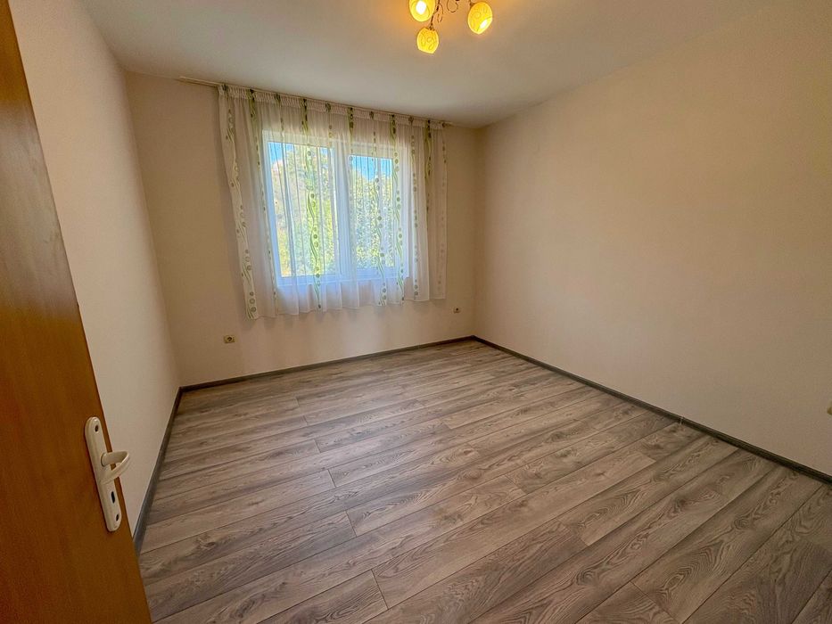 Продава се Тристаен апартамент в Варна, Бриз - 95 кв.м за 3011 €/кв.м - Снимка #3