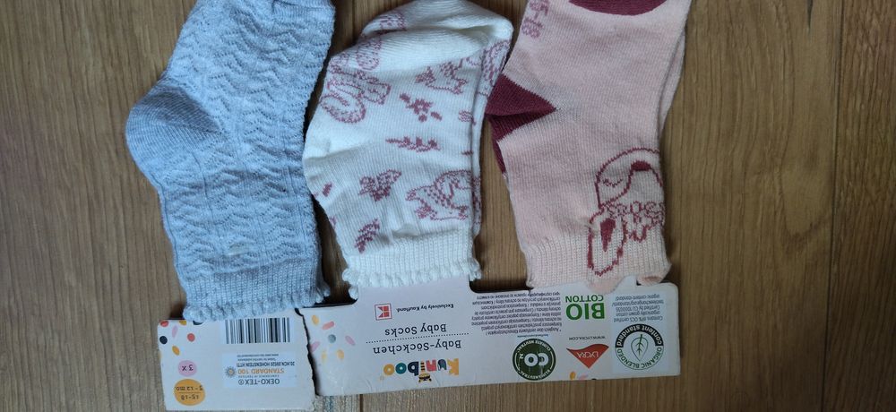 Бебешки чорапи от био памук и шапки