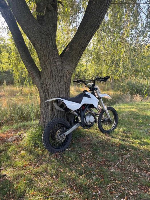 Cross Apollo RXF150
