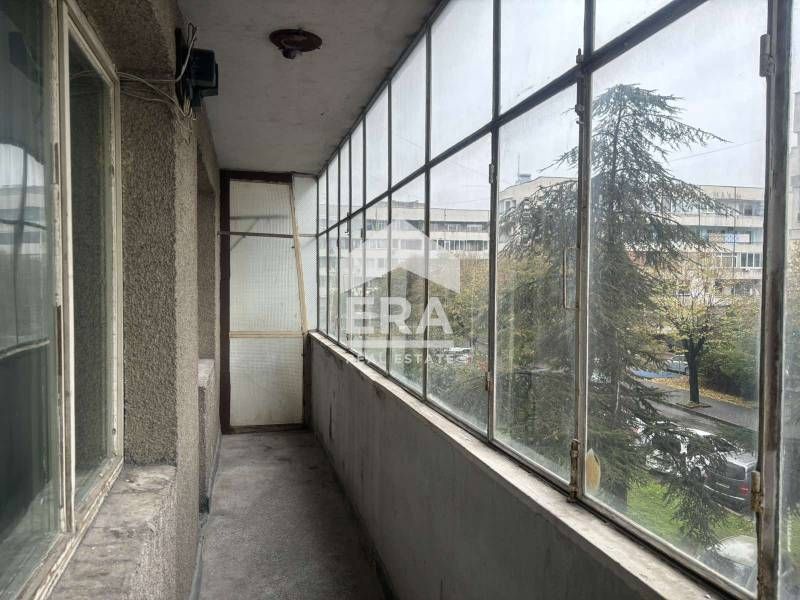 Продава се Четиристаен апартамент в Варна, Център - 100 кв.м за 2430 €/кв.м - Снимка #8