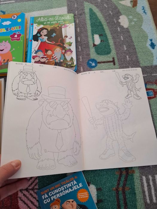 Carte puzzle Pepa pig , povesti ,colorat