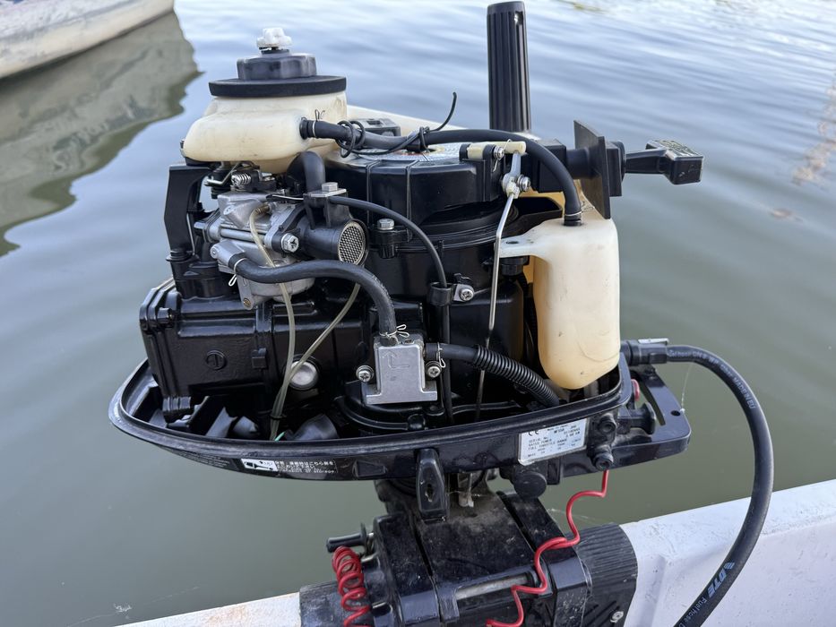 Vand/Schimb motor de barca Tohatsu 5CP