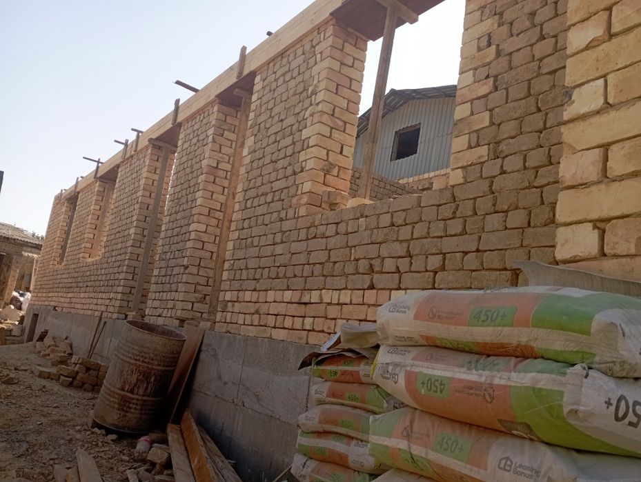 Xom va pishkan g'isht