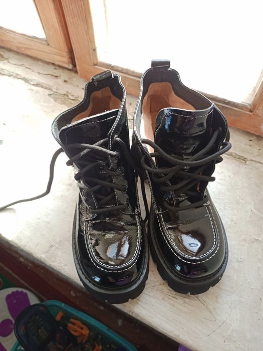 Күздік аяқ киім сәнді жылтыр