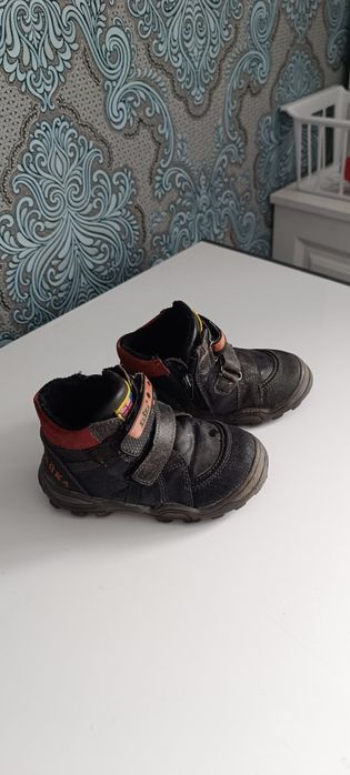 Весенние ботинки детские