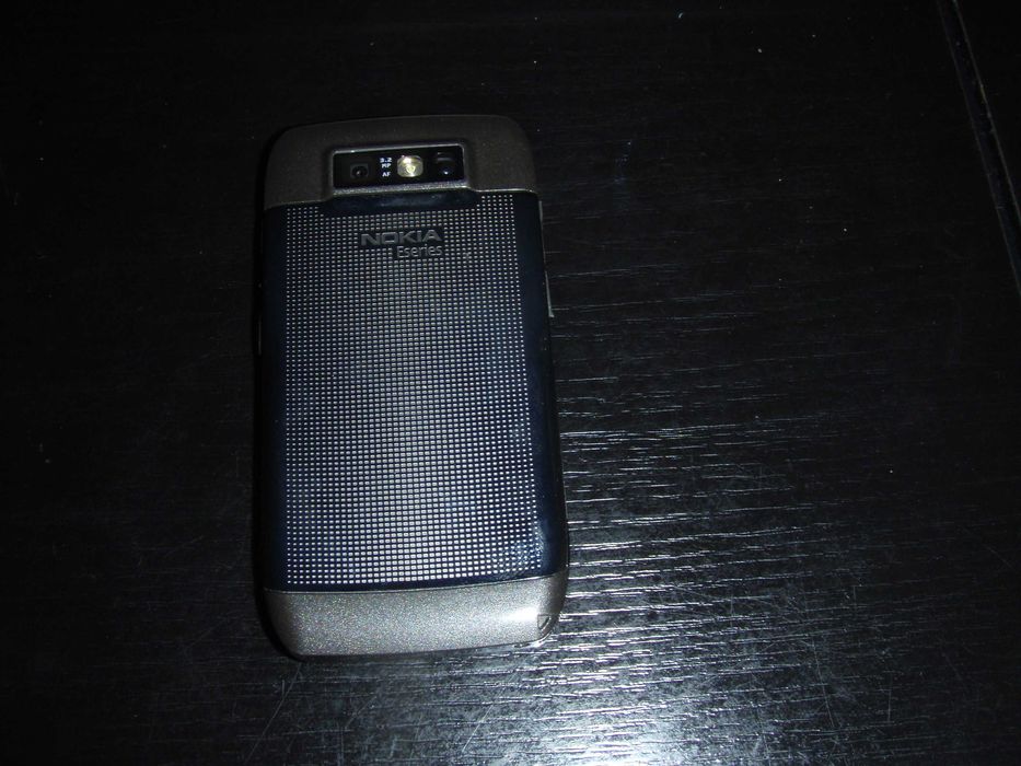 Nokia E71, functional in orice retea, aproape nou, la cutie