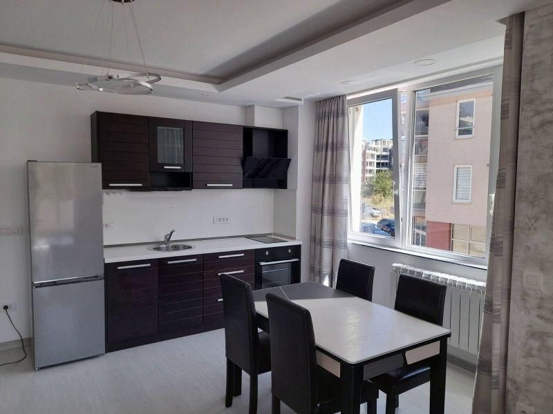 Дава се под наем Двустаен апартамент в София, Витоша - 63 кв.м за 598.23 € - Снимка #2