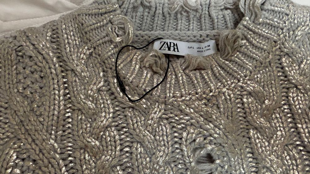 Ефектен пуловер ZARA , размер Л