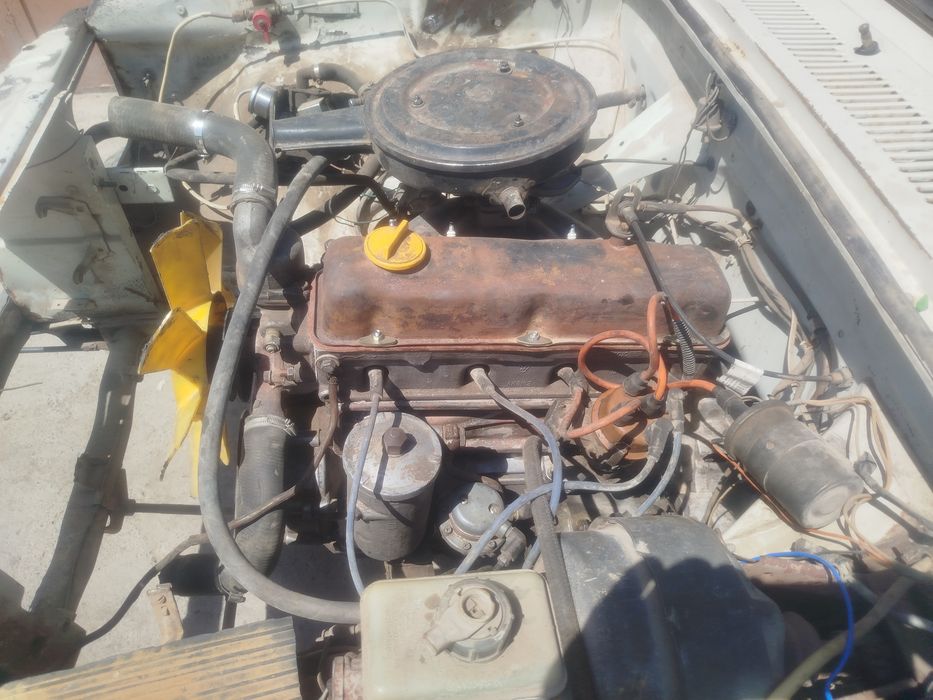 24 10 motor sotiladi