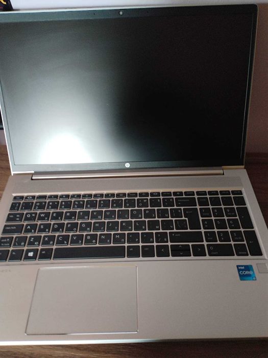 Перфектен hp-450 G8*11th Intel® i5 *