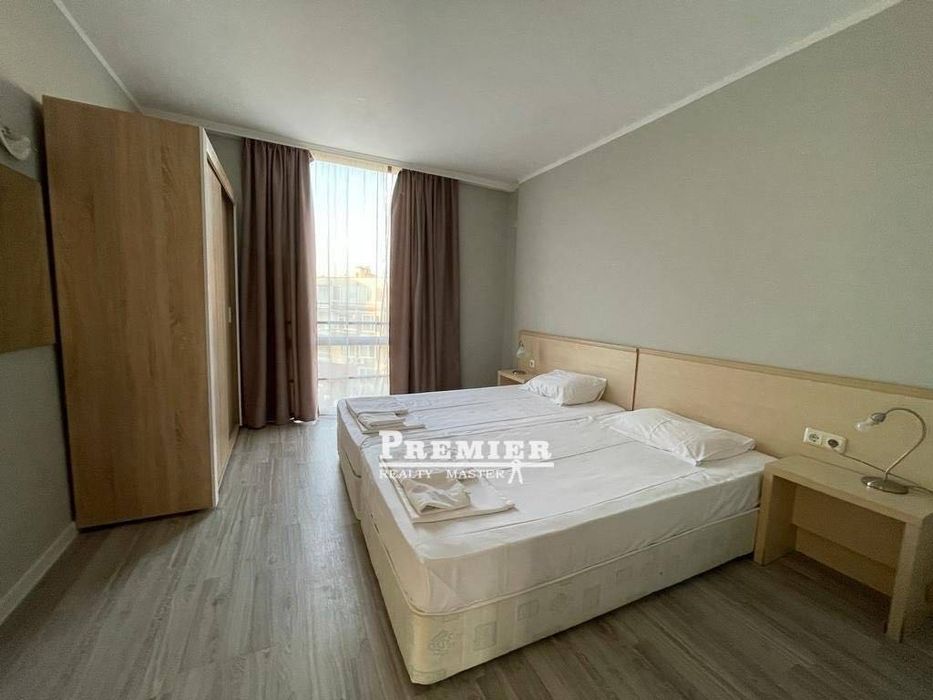 Продава се Двустаен апартамент в к.к. Слънчев бряг - 76 кв.м за 1106 €/кв.м - Снимка #2