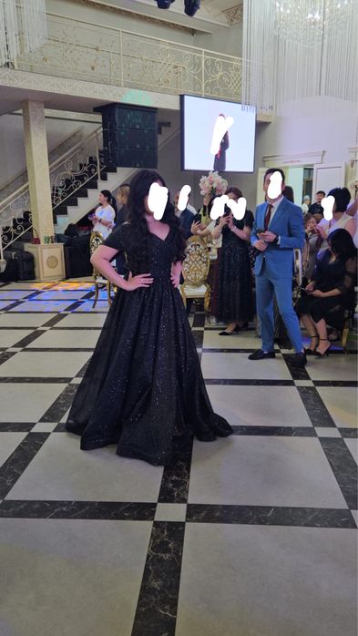 Продам- сдаю на прокат шикарное платье