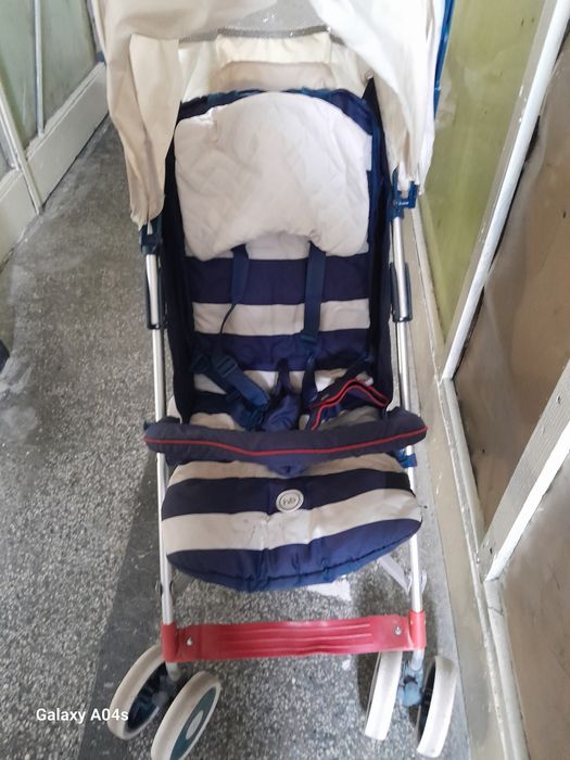 Продавам детска кошара,столче за хранене,лятна количка,