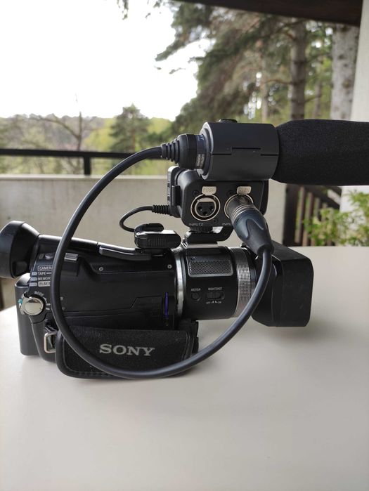 Kамера Sony HDV 1080I/ mini DV  --- HVR-A1E