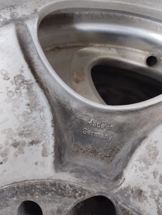 Продам диски на Мерседес кабан.