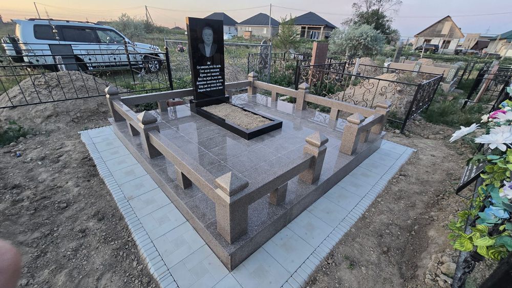 Гранитный комплекс памятник мемориал