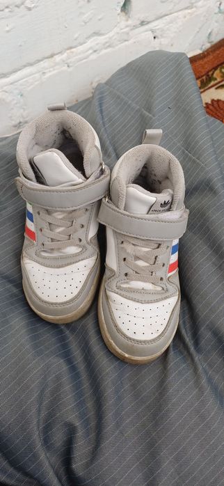 Продам обуви осень-зима на мальчика