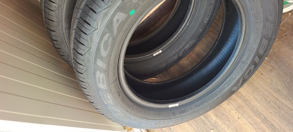 Anvelope  vara debica noi 195/65R15