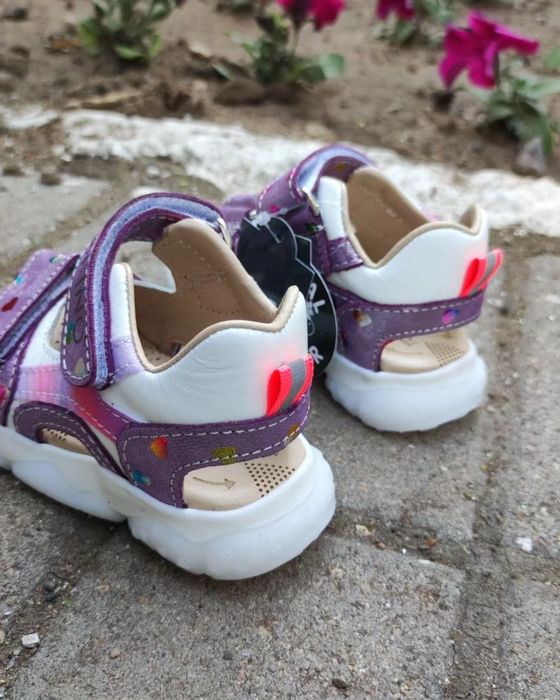 Сандали детские