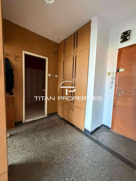 Двустаен апартамент за продажба в кв. Каменица 1