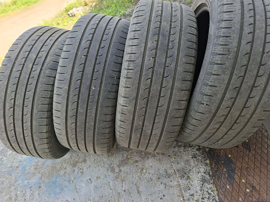 Продам шины 235/50/19 гудиер