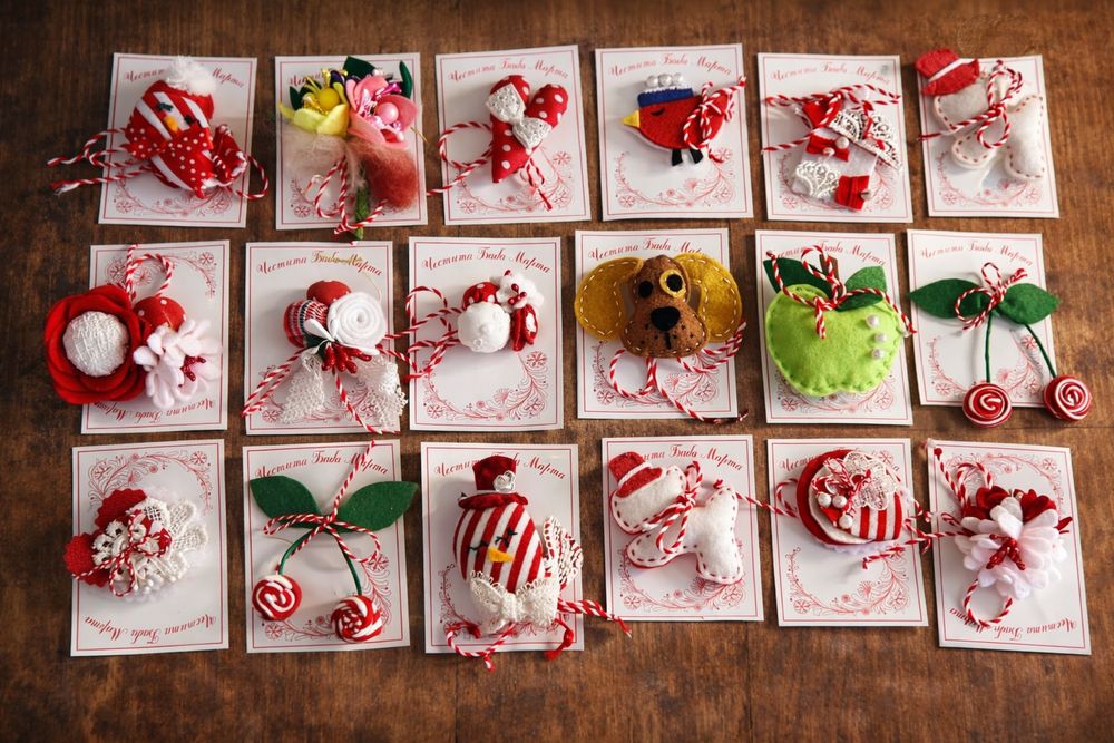 Ръчно изработени мартенички