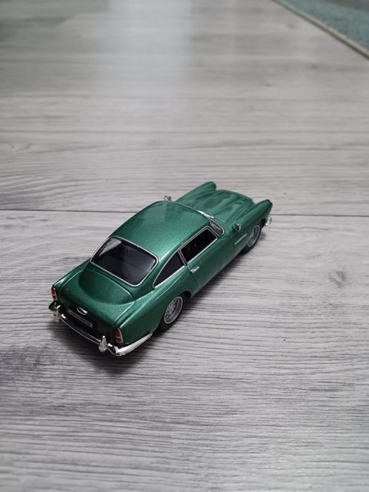 Macheta Aston Martin 1 43